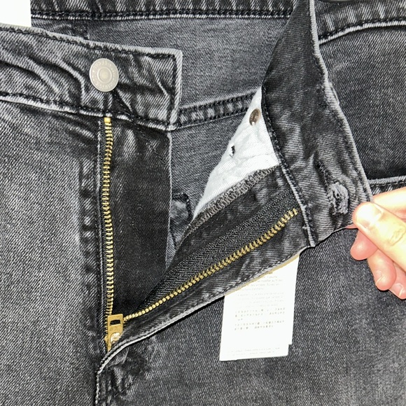 🌓Firm Price🌗 Levi’s Premium 512 Slim Taper fits Jeans - Picture 6 of 9